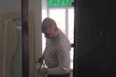 Проклеиваем, чтобы не было щелей