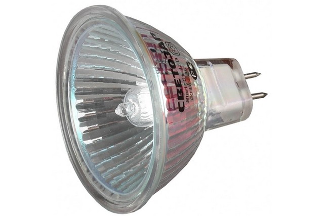 Галогенная лампа для точечного светильника – отменный показатель излучаемого светового потока, но при этом – очень сильный нагрев, нежелательный на натяжном потолке.
